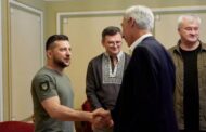 Zelensky condecora Gomes Cravinho por apoio à Ucrânia