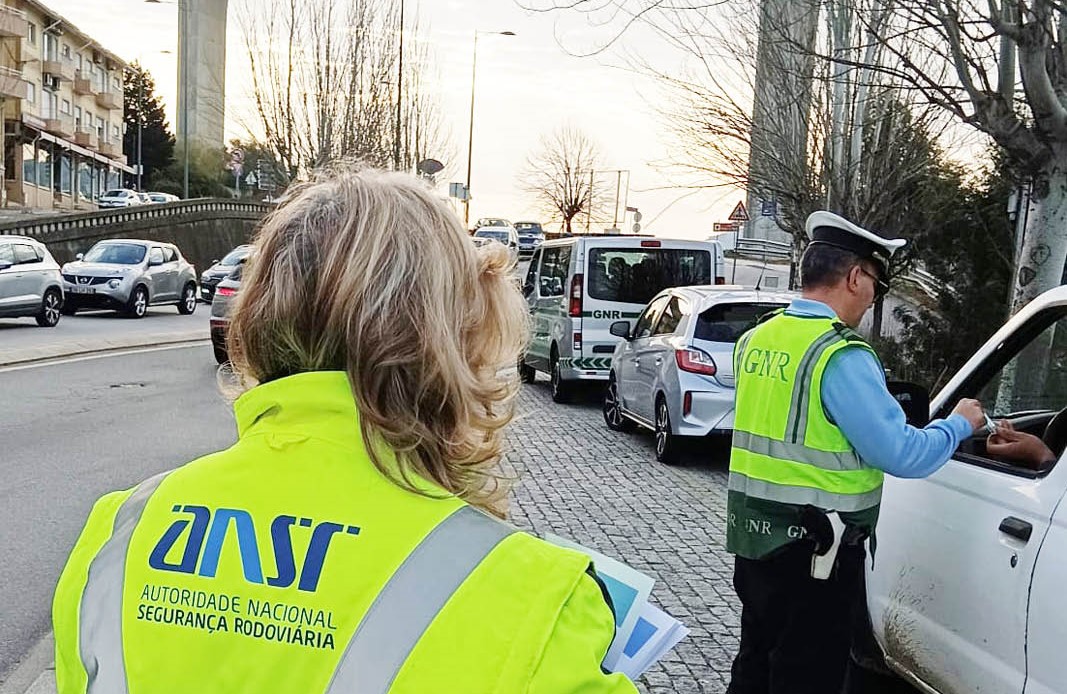 Campanha de segurança rodoviária ‘Viajar sem pressa’ arranca esta terça-feira