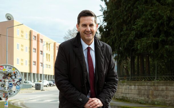 Rui Rocha pede que Estado disponibilize todas as casas vazias que tem e elimine IMT