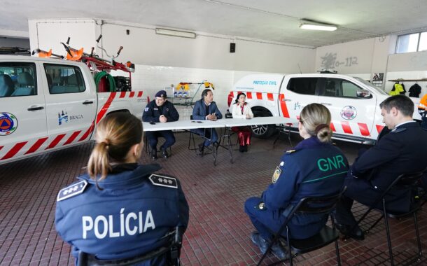 Câmara de Braga entrega kits de protecção animal às forças de Protecção Civil