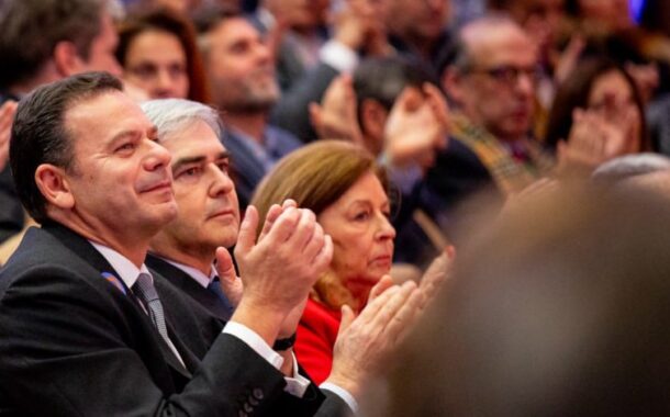 AD quer salário mínimo em pelo menos 1000 euros e médio nos 1.750 euros
