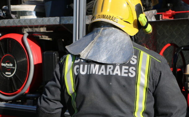 Já saiu do coma bombeiro de Guimarães que caiu quando salvava um gato