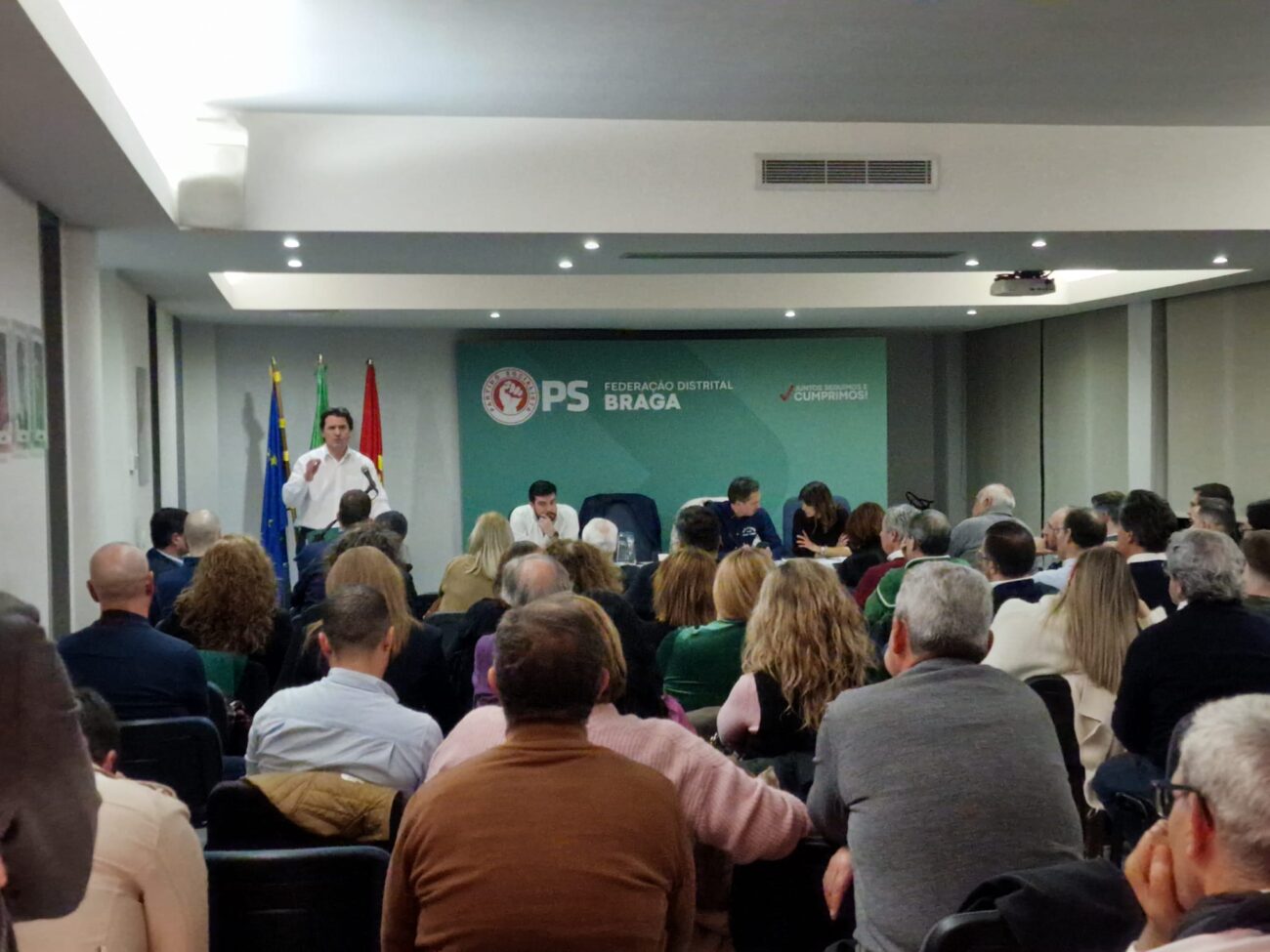 Polémica em torno da lista distrital do PS por Braga
