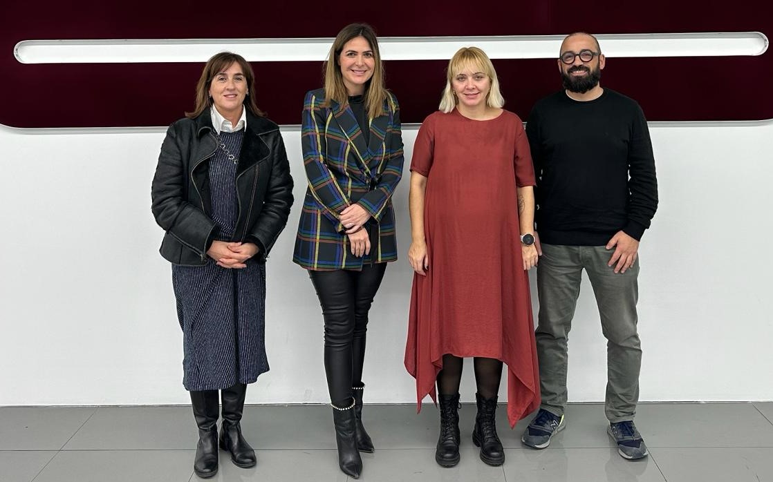 Olga Baptista (IL) visita ZET Gallery
