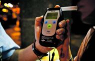 Mulher apanhada a conduzir sem carta, e com álcool, em Famalicão