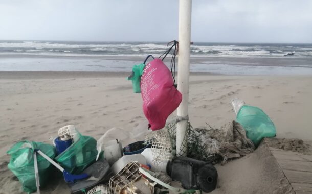 Activista ambiental revela “tragédia de plásticos” em praia de Esposende