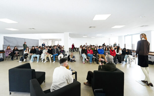 Escolas de Braga recriam ‘Comício 26 de Abril’