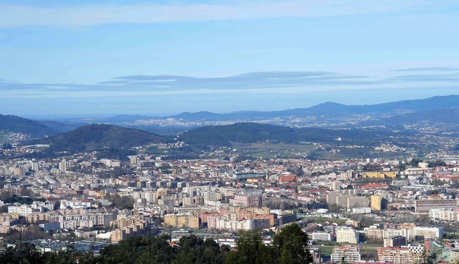 Proporção de pessoas em casas sobrelotadas aumentou para 13% em 2023