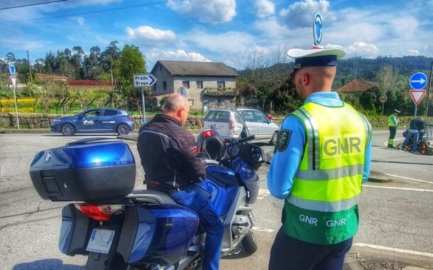 GNR deteve 10 condutores em operação de fiscalização de motos