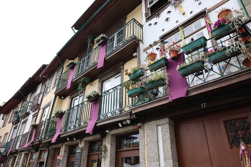 Bares do centro histórico de Guimarães abrem portas ao Compasso este domingo