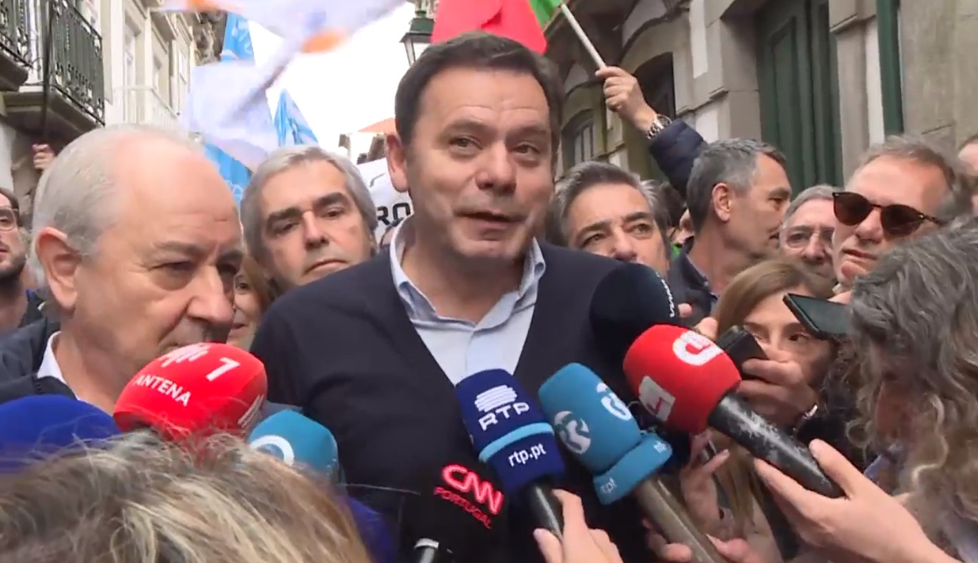 Eleições. Montenegro alerta em Arcos de Valdevez: “Ninguém ganha eleições antes do dia”
