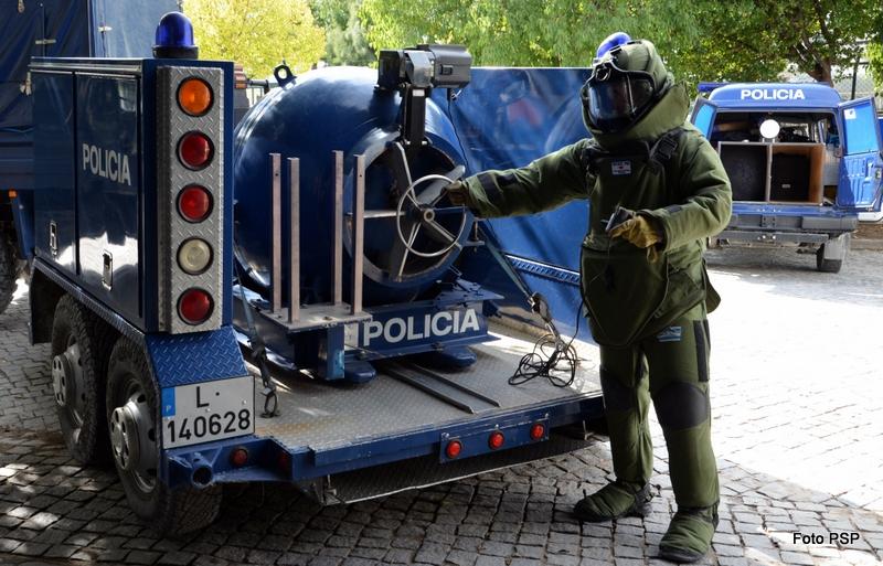Dois detidos, armas e “milhares” de explosivos apreendidos em Arcos de Valdevez