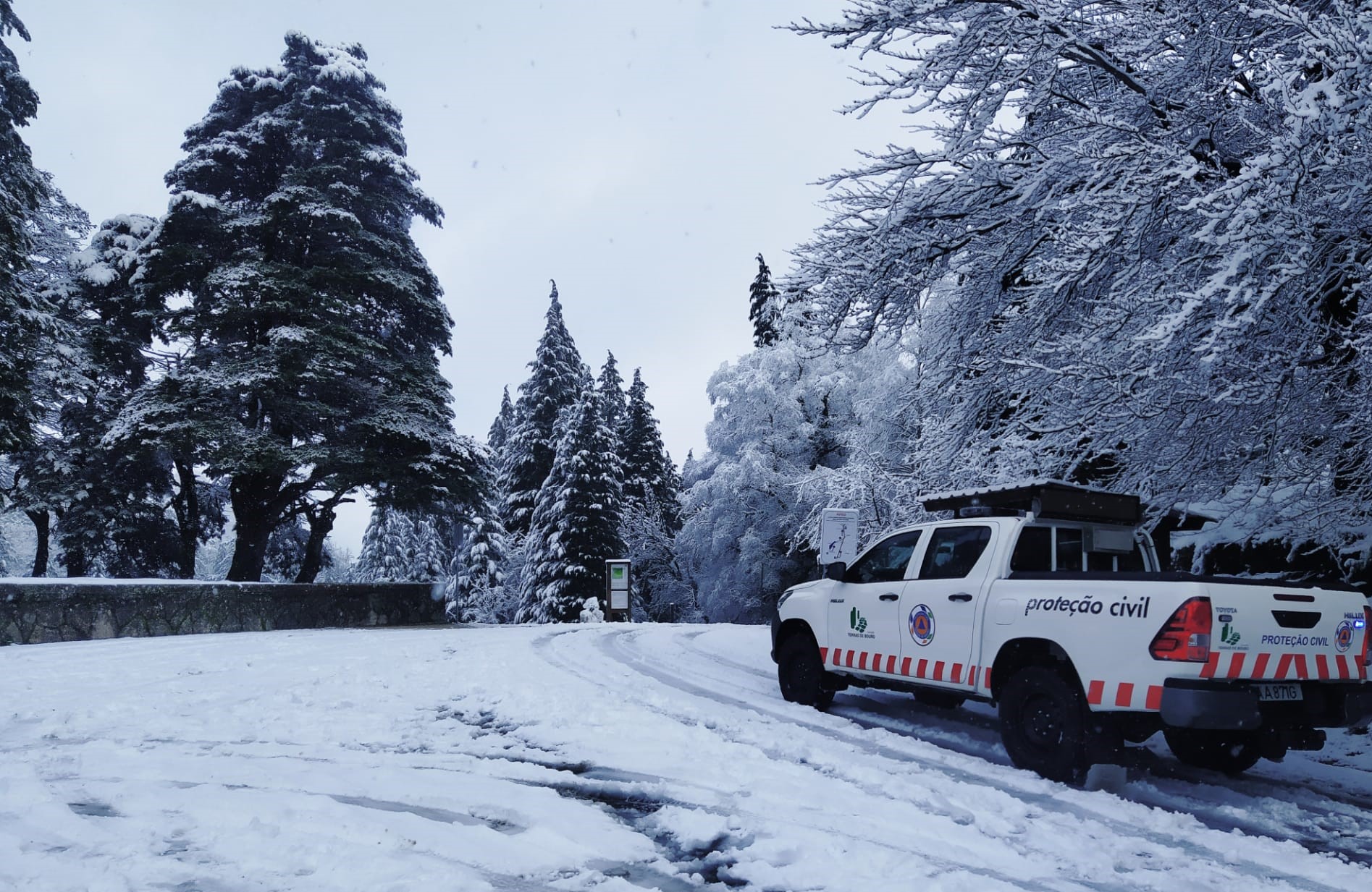 Neve. Aviso vermelho em Viana e Braga