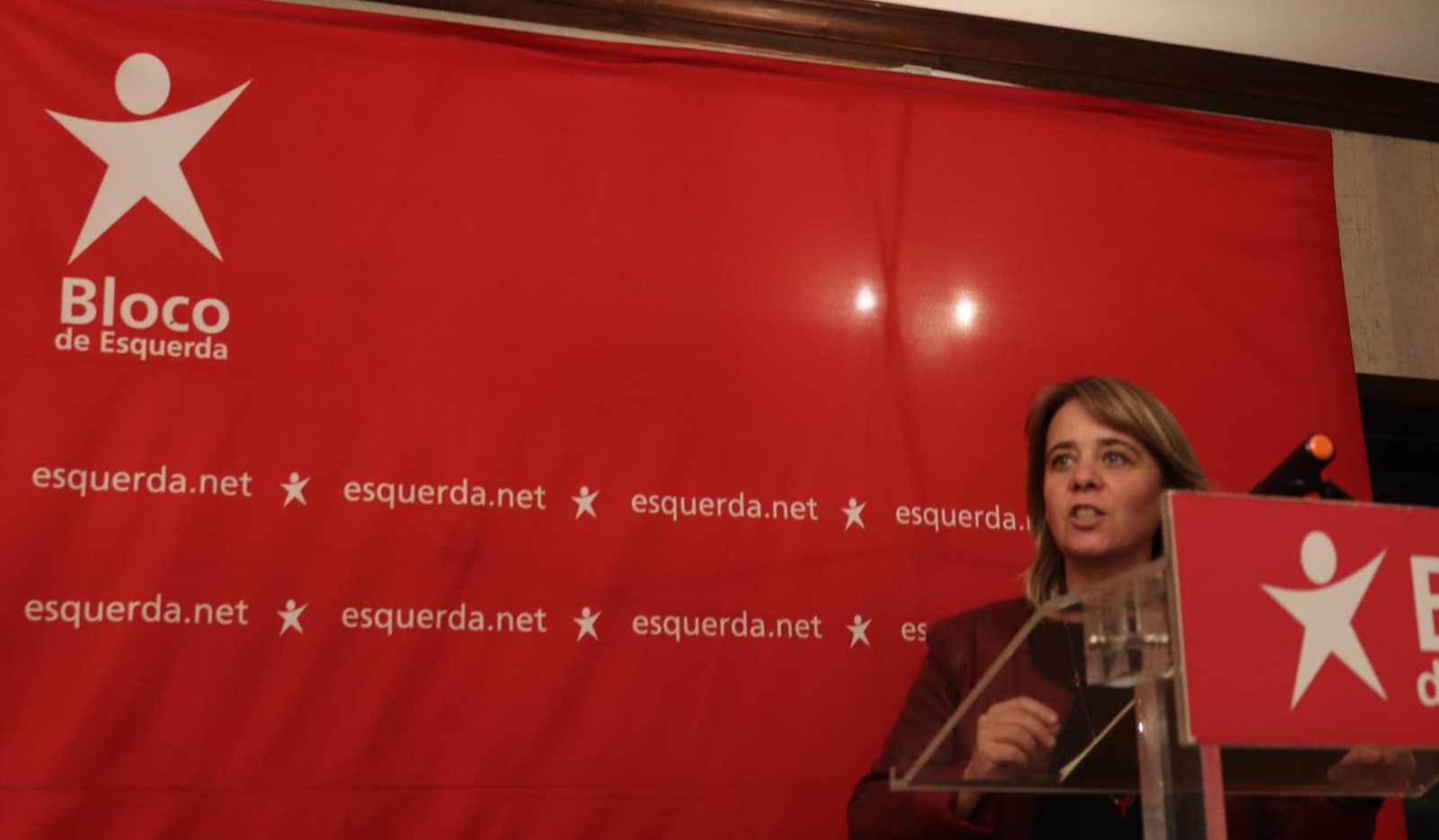 Eleições. Catarina Martins diz em Famalicão que BE é “força que faz andar para a frente” e manda a direita “dar uma curva”