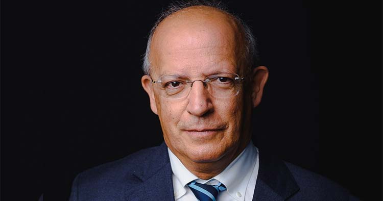 Oficial. Santos Silva fora do Parlamento