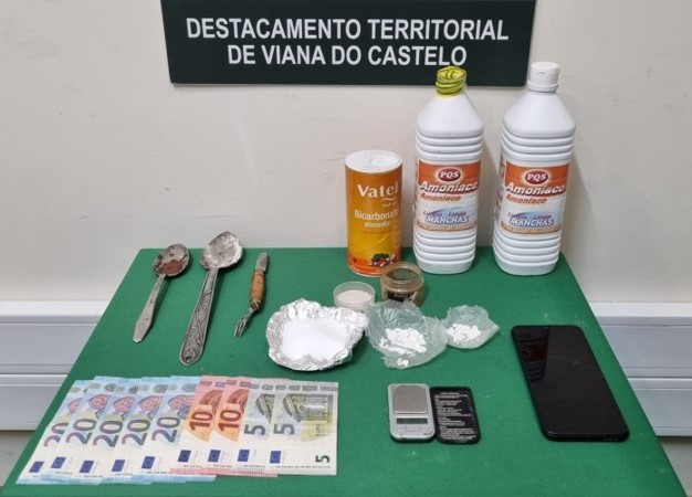 Caminha. Tinha laboratório em casa para produzir droga