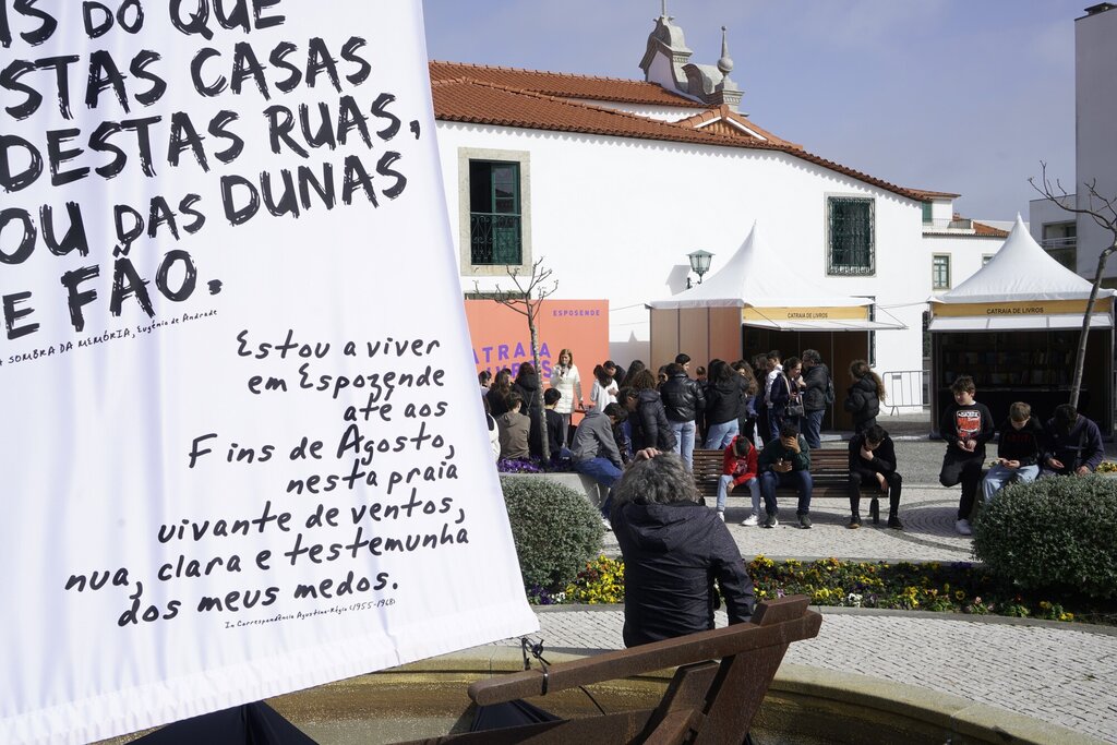 ‘Catraia de Livros’ celebra os 50 anos do 25 de Abril e convida a ‘Viver a Liberdade’ em Esposende
