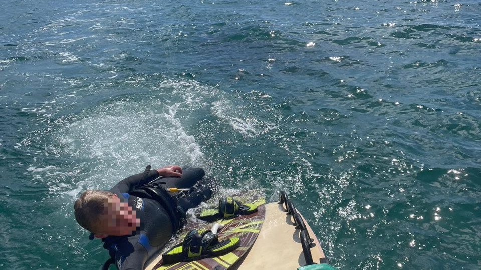 Jovem praticante de kitesurf resgatado em praia de Viana do Castelo
