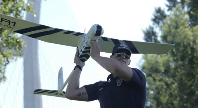 Governo aperta as regras da imigração e dá drones às polícias