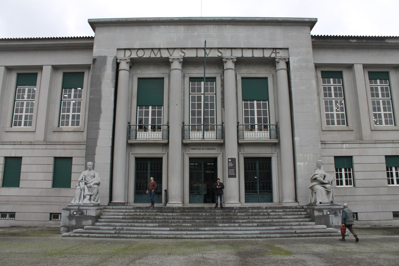 PS de Guimarães contra transferência “premente” do tribunal judicial para Famalicão