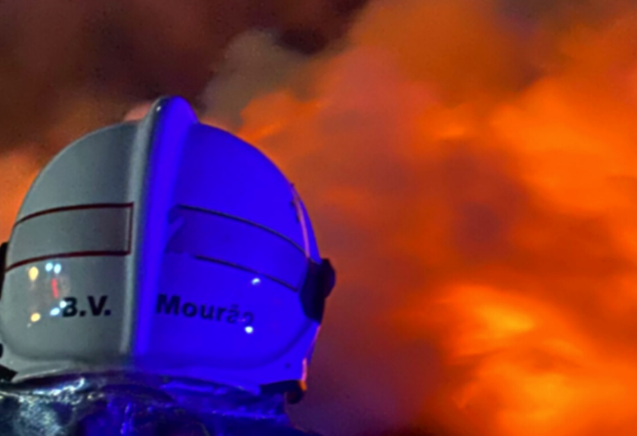 Bombeiros apedrejados quando se deslocavam para combater fogo em Mourão