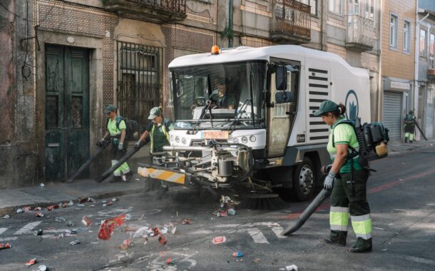 Agere limpa o que o Cortejo do Enterro da Gata sujou