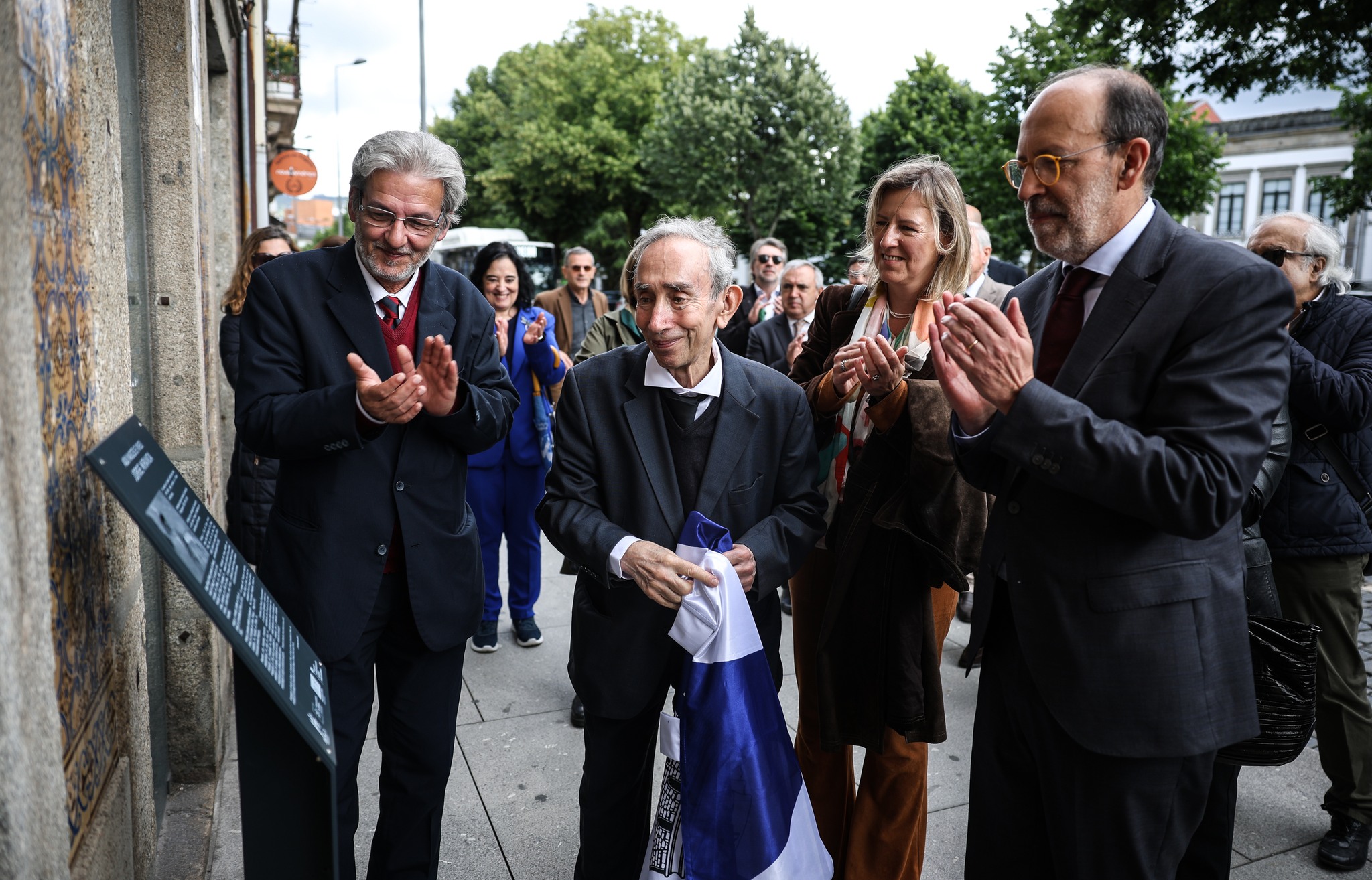 Braga presta homenagem a Jorge Miranda