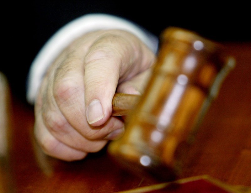 Emigrante enganava seguradoras com acidentes falsos. Acabou na prisão