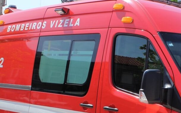 Homem em colisão de motociclo com viatura pesada em Vizela