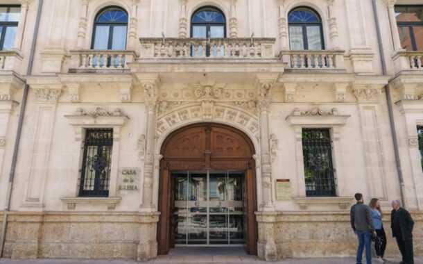 Arcebispo exige que dez freiras excomungadas abandonem convento em Espanha