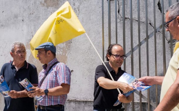Europeias. Vítor Rodrigues (CDU) em campanha em defesa dos serviços públicos