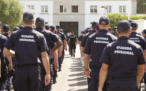Sindicato dos guardas prisionais processa líder de associação de apoio aos reclusos