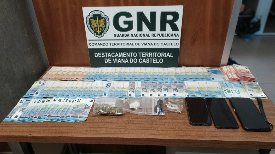Viana. “Comportamento suspeito” trama traficante em operação stop