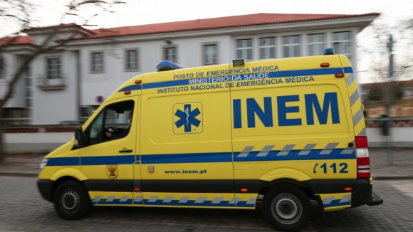 Mãe cai de varanda com bebé de cinco meses ao colo em Ponte de Lima