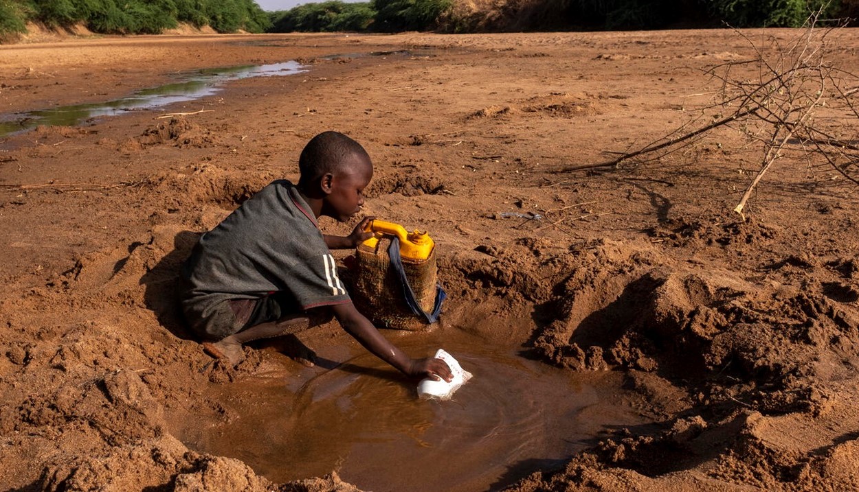 Unicef alerta: 45 crianças com menos de cinco anos morrem (por hora), devido ao consumo de água não tratada
