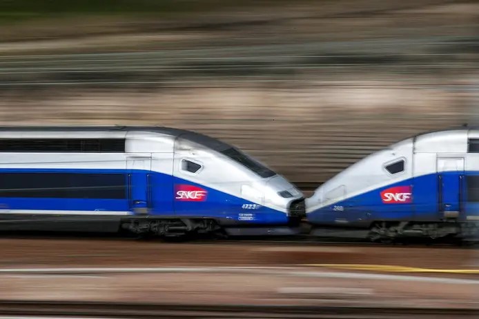 Norte e Galiza prometem que TGV do Porto a Vigo chega em 2032 “sem desculpa para atrasos”