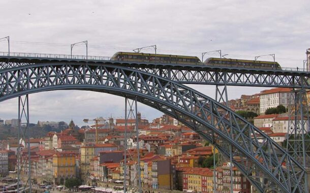 PJ detém três homens suspeitos de tentar matar outros dois junto à Ponte Luiz I no Porto