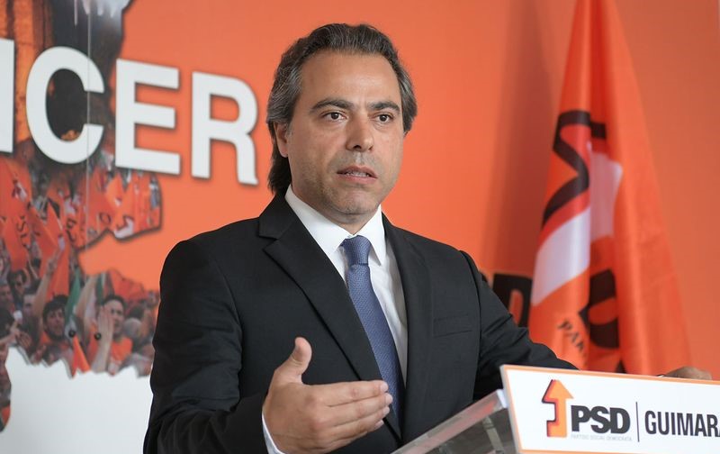 Deputado do PSD pede ao Governo comboio Alfa para Guimarães e ligação à A11 nas Taipas