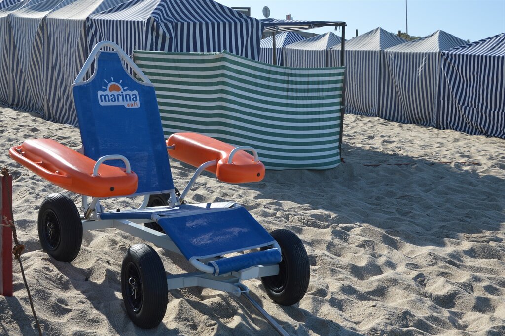 Idosos e pessoas com incapacidades já podem ir a banhos nas praias de Esposende