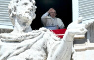 Papa Francisco abençoa pescadores de Caxinas