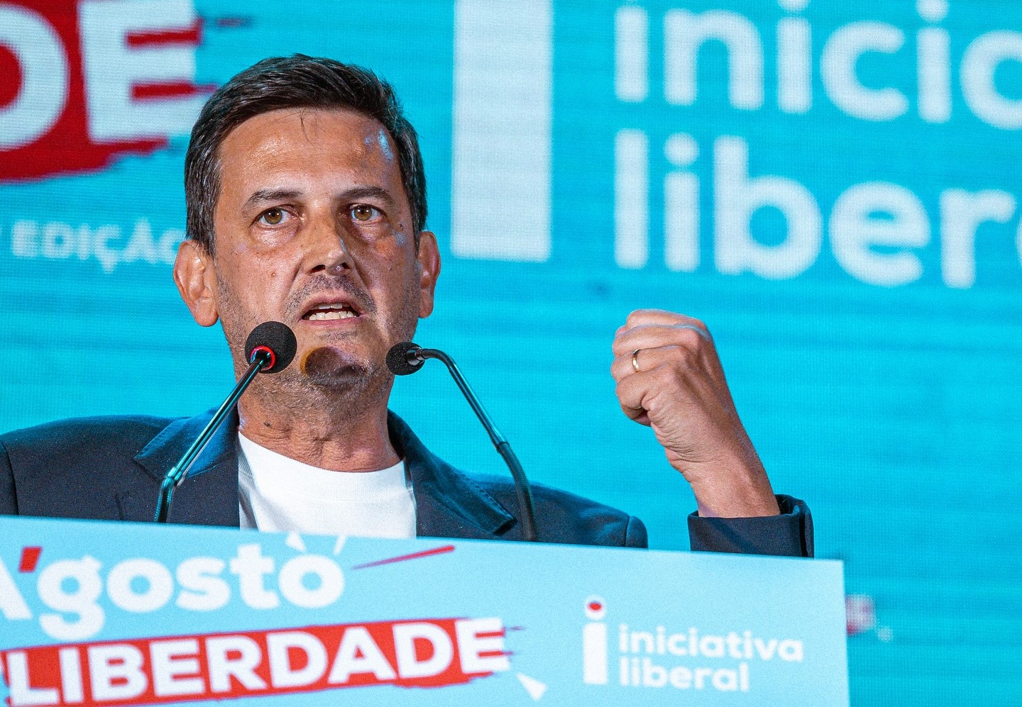 Governo está focado apenas “na sua sobrevivência”, acusa Rui Rocha em Vila do Conde