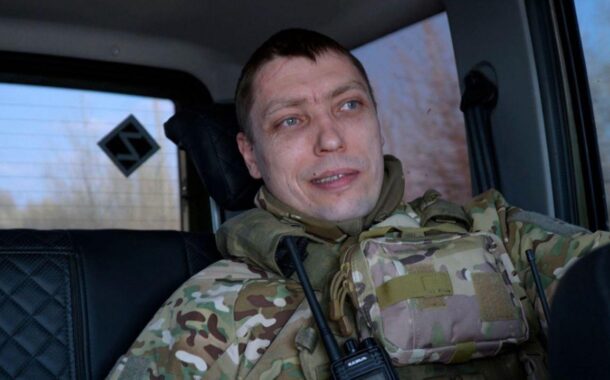 Comandante russo bêbado que enviou soldados em missão suicida é condecorado por Putin