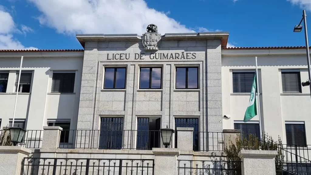 Guimarães. Greve do pessoal não docente deixa ‘Secundária’ Martins Sarmento sem aulas