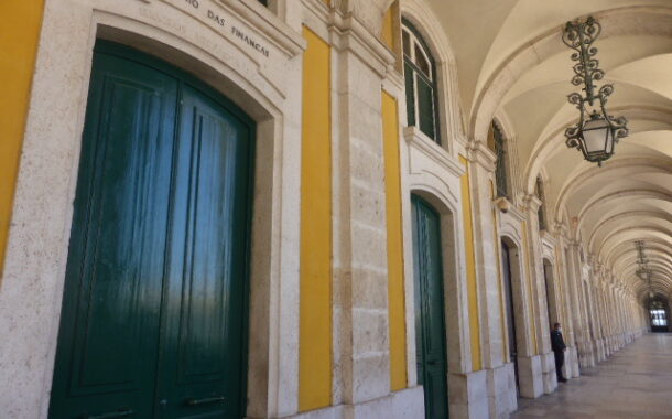 Salários pagos este mês sem nova retenção do IRS fazem acerto nos meses seguintes
