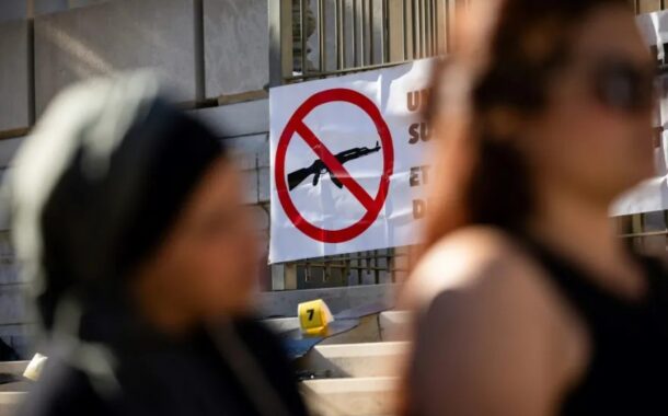 Adolescente de 15 anos é esfaqueado 50 vezes e queimado vivo em França