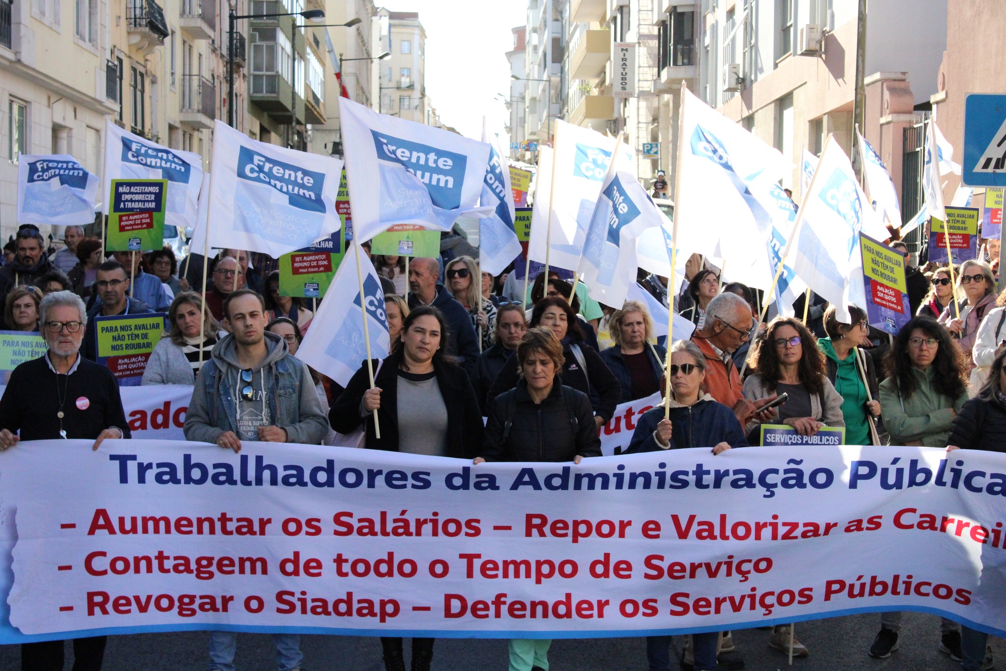 Greve da função pública pode afectar “fortemente” escolas, Saúde, Finanças e Segurança Social esta sexta-feira