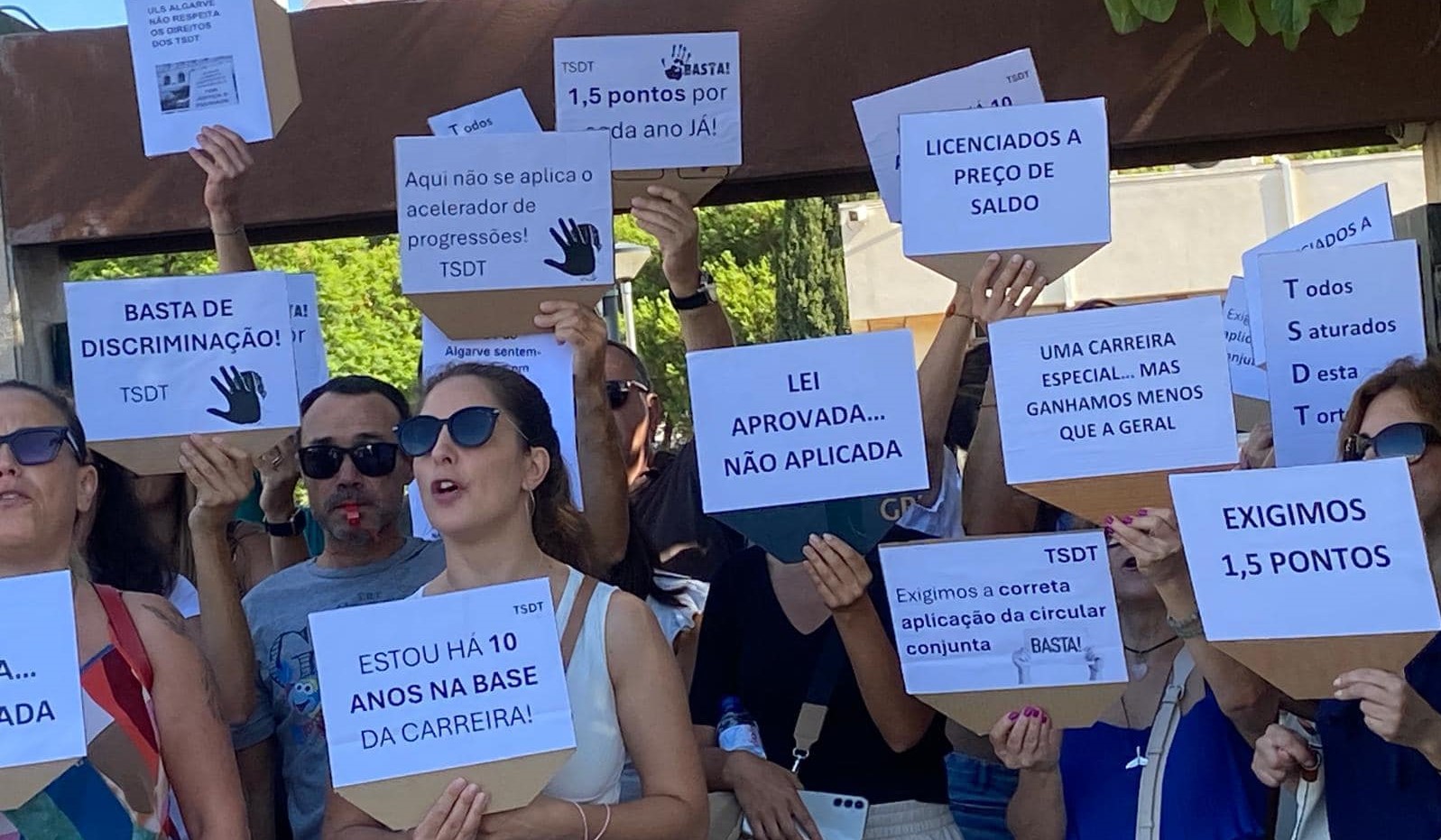 Adesão à greve dos técnicos de diagnóstico e terapêutica superior a 80%