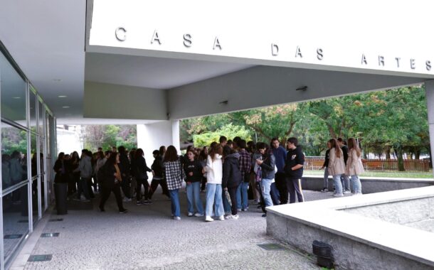 Alunos já podem ir a espectáculos de borla nos teatros municipais de Famalicão