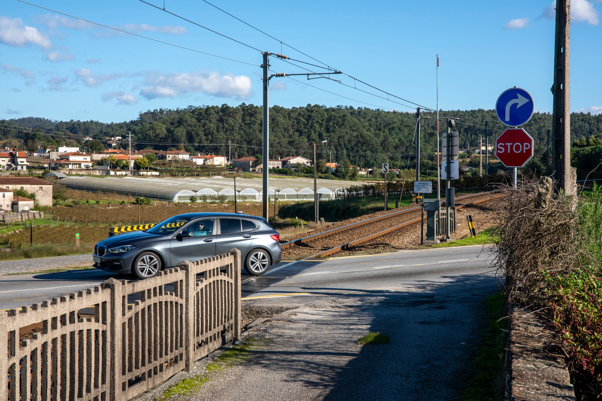IP analisa propostas para supressão de 11 passagens de nível em Barcelos
