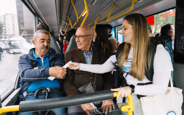 AGERE distribui água da torneira a bordo dos Transportes Públicos de Braga
